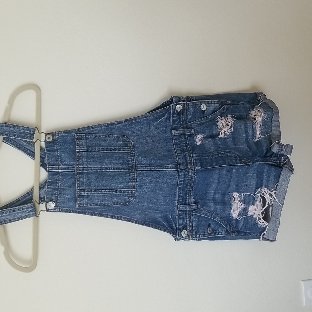 American Eagle Distressed Denim Overall Shorts Tomgirl Shortall sz Small